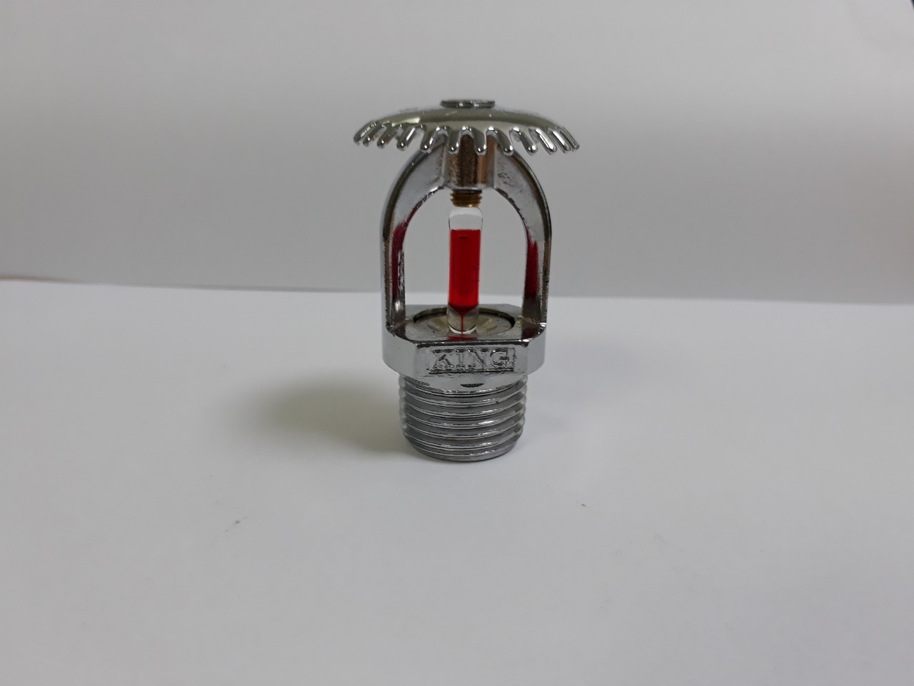 tổng quan về đầu phun king d15 hướng lên, 68°c